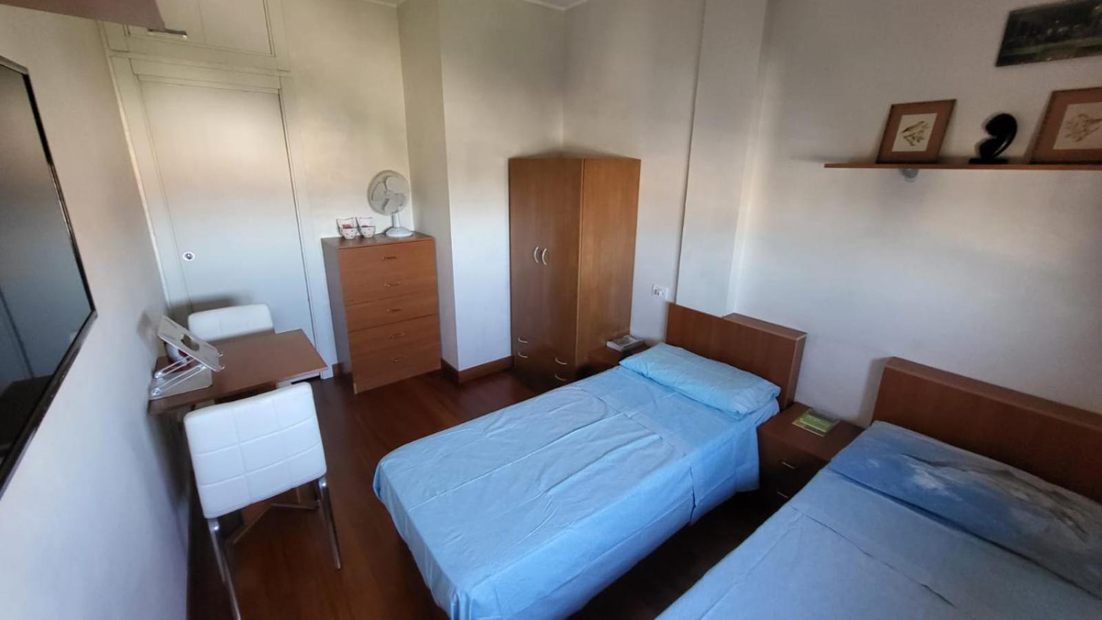 - Doppia Con Bagno Privato In Stupendo Attico Con Vista Mozzafiato Mailand
